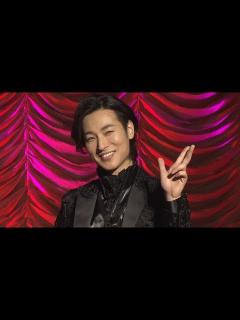 [x]山内惠介、時代を駆け抜けるツアーがスタート - YouTube