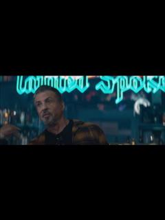 [x]最強傭兵軍団“エクスペンダブルズ”が凶悪な武器商人に挑むシリーズ第4作『エクスペンダブルズ ニューブラッド』特報 - YouTube