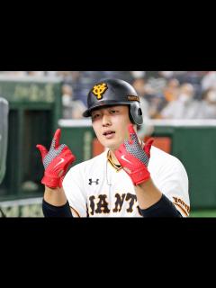 [x]巨人・岡本和真 1・5億増の4・2億円！ファンからも絶賛の声が殺到！ : 最新 ベースボール