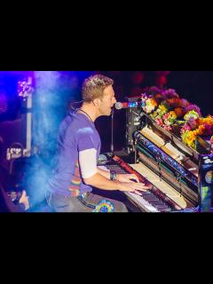 [x]Chris Martin and Gwyneth Paltrow finalise divorce