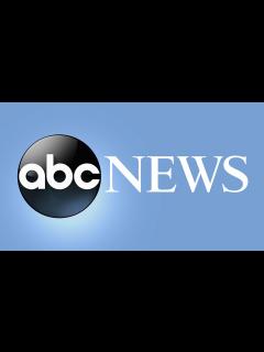 [x]Zayn Malik and Gigi Hadid Photographed Holding Hands - ABC News