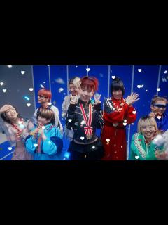 [x]アイナ・ジ・エンド - Poppin' Run [Official Music Video] - YouTube