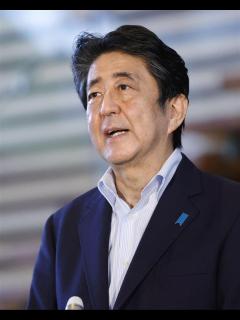 [x]記者団の質問に答える安倍首相｜【安倍日誌】26日（日） 写真1/1｜産経ニュース
