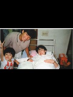 [x]大竹しのぶ、IMALU出産時の秘蔵写真公開 明石家さんまと家族4人ショットに「さんまさん若い！！」 - YouTube