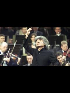 [x]世界的指揮者・小澤征爾さん死去、88歳 ボストン交響楽団やウィーン国立歌劇場の音楽監督歴任 - YouTube