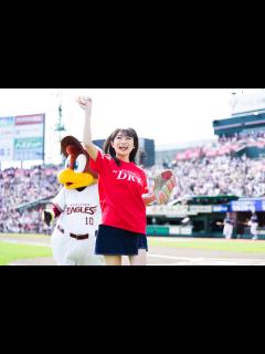 [x]賛否呼ぶ芸能人の始球式 200万回再生のアイドルから学ぶ"愛され条件"とは？ | Full-Count