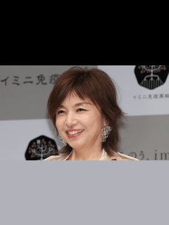 [x]山口智子(60)夫・唐沢寿明(62)とレアな夫婦ショットを披露「幸せそうな可愛い笑顔」「素晴らしい」 - ABEMAエンタメ - 話題のSNS ...